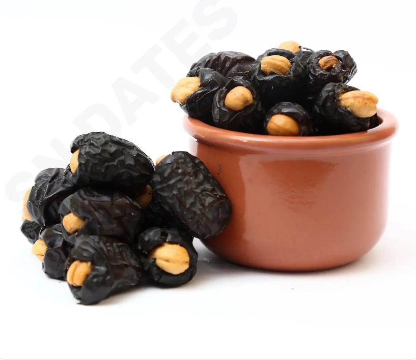 AJWA DATES WITH CASHEW  DATES